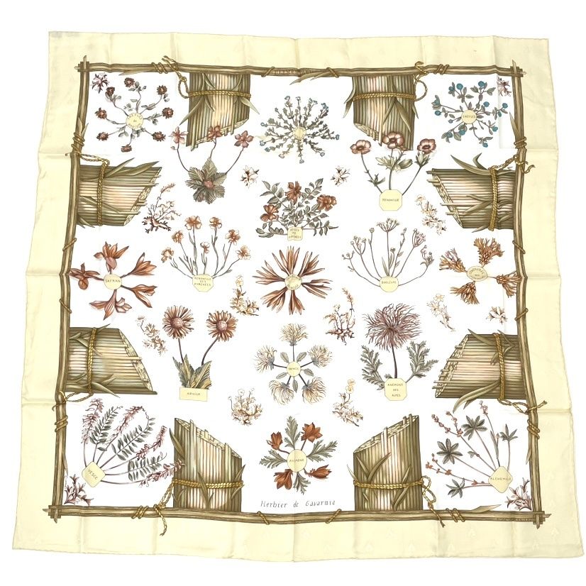 Hermes Herbier de Gavarnie Carre 90 Scarf Pressed Flowers of the Circle Valley