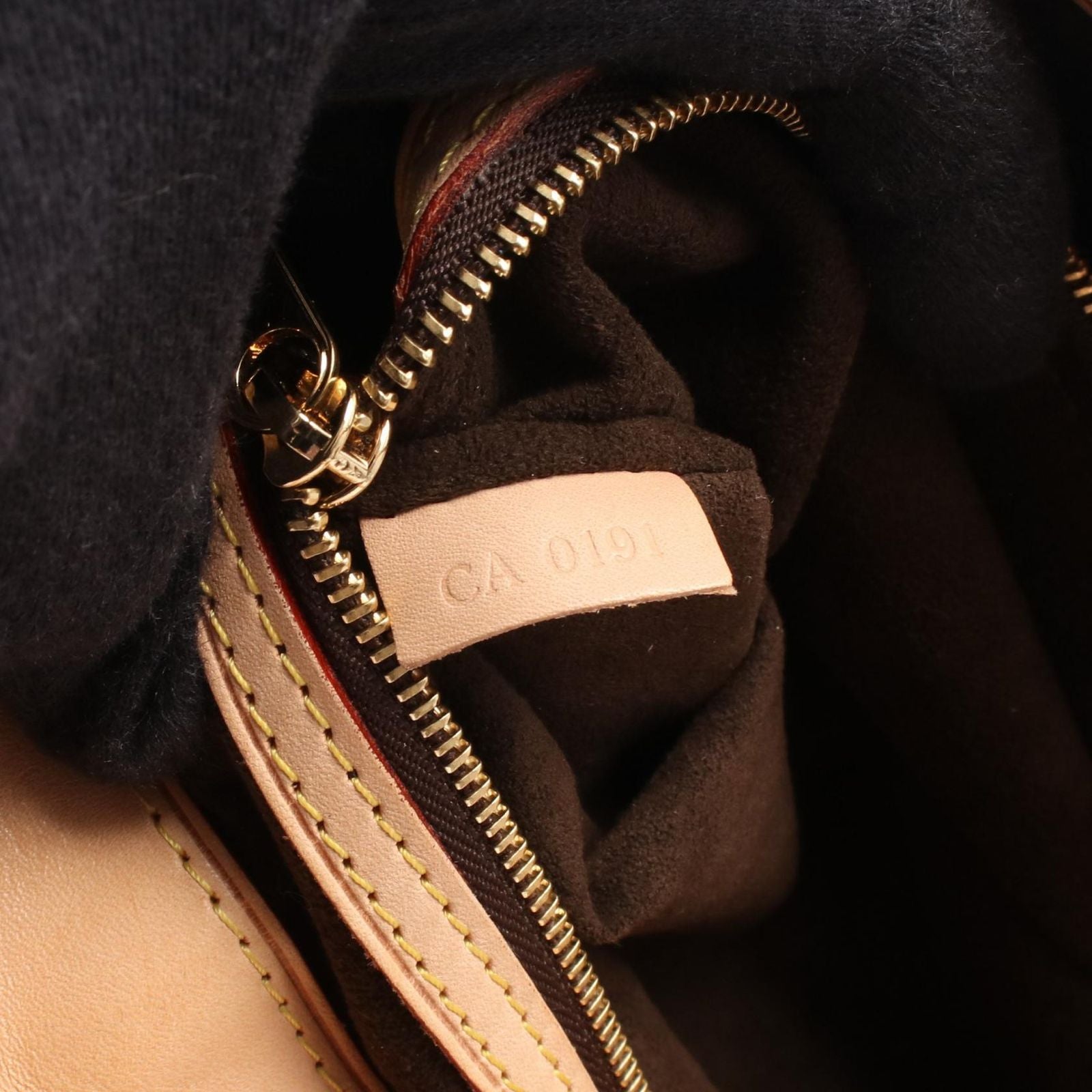 Louis Vuitton Handbag Wilshire PM Canvas Leather — view 5