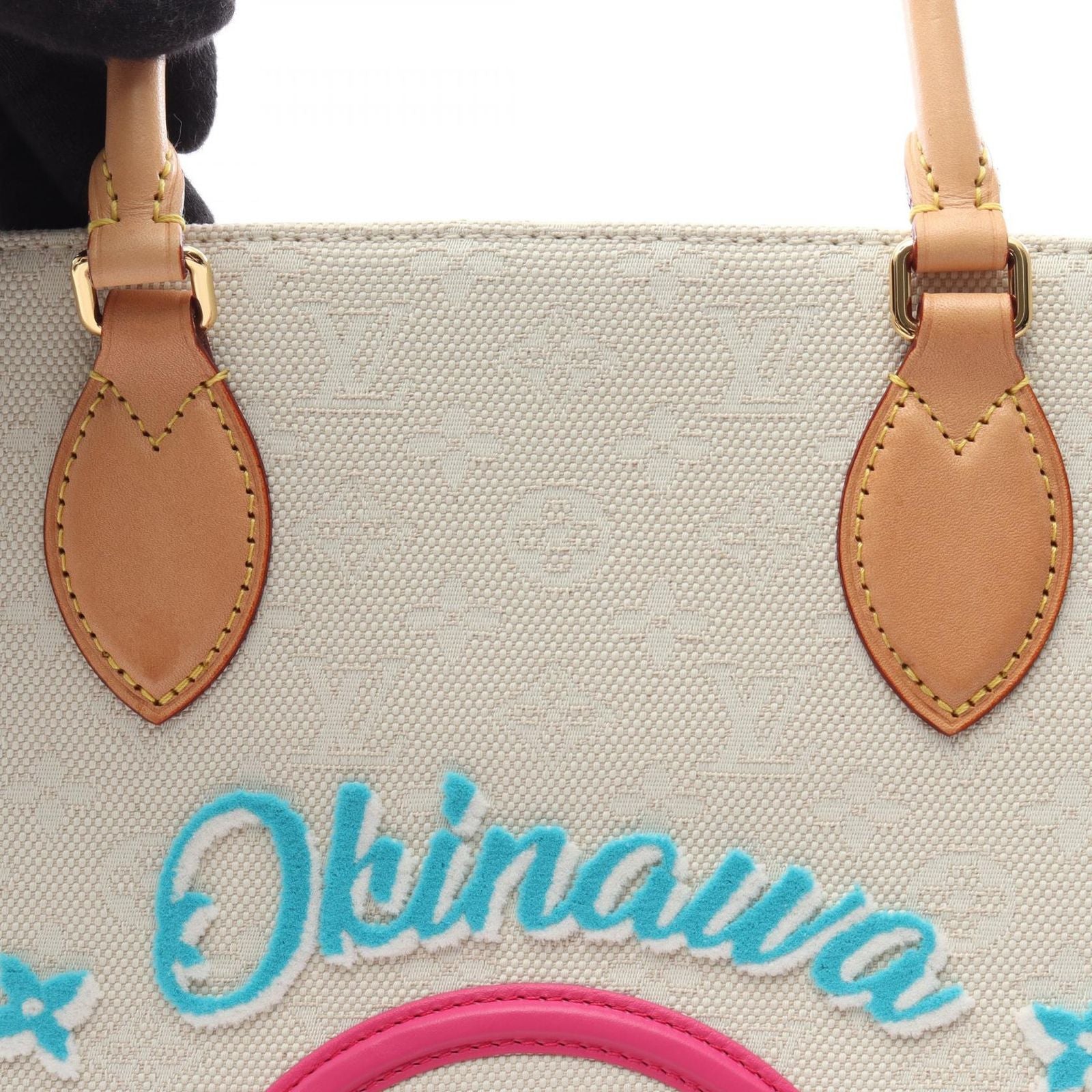 Louis Vuitton Tote On The Go GM Okinawa Limited 2-Way Canvas — view 5