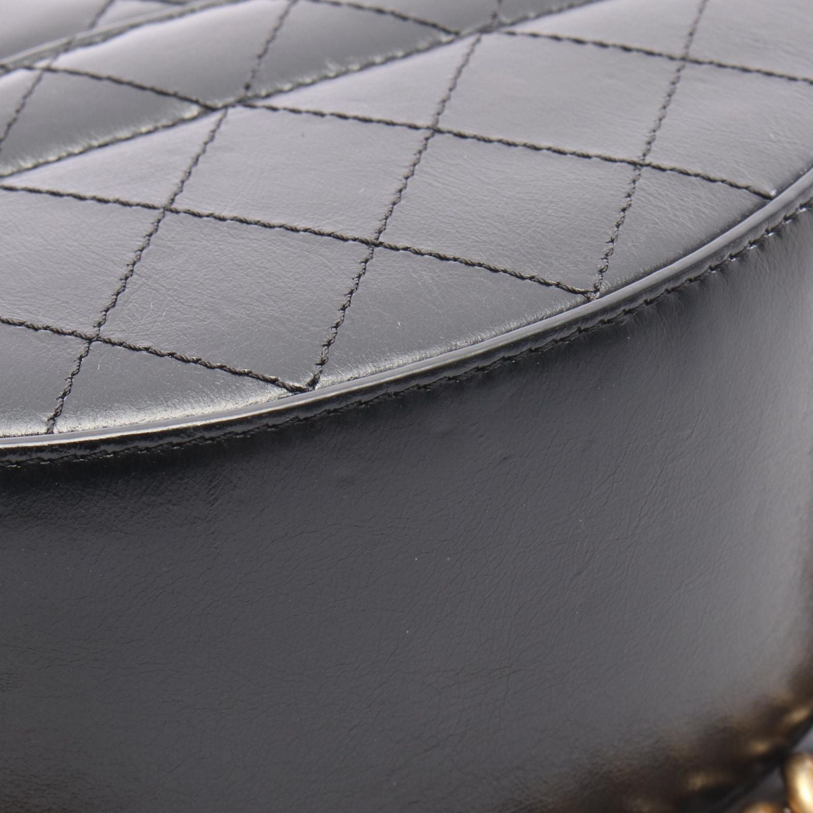Chanel Handbag Quilted Round Chain Shoulder Black Leather — view 6