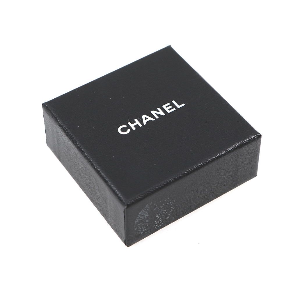 Chanel Earrings CC Logo Camellia 05 — view 9