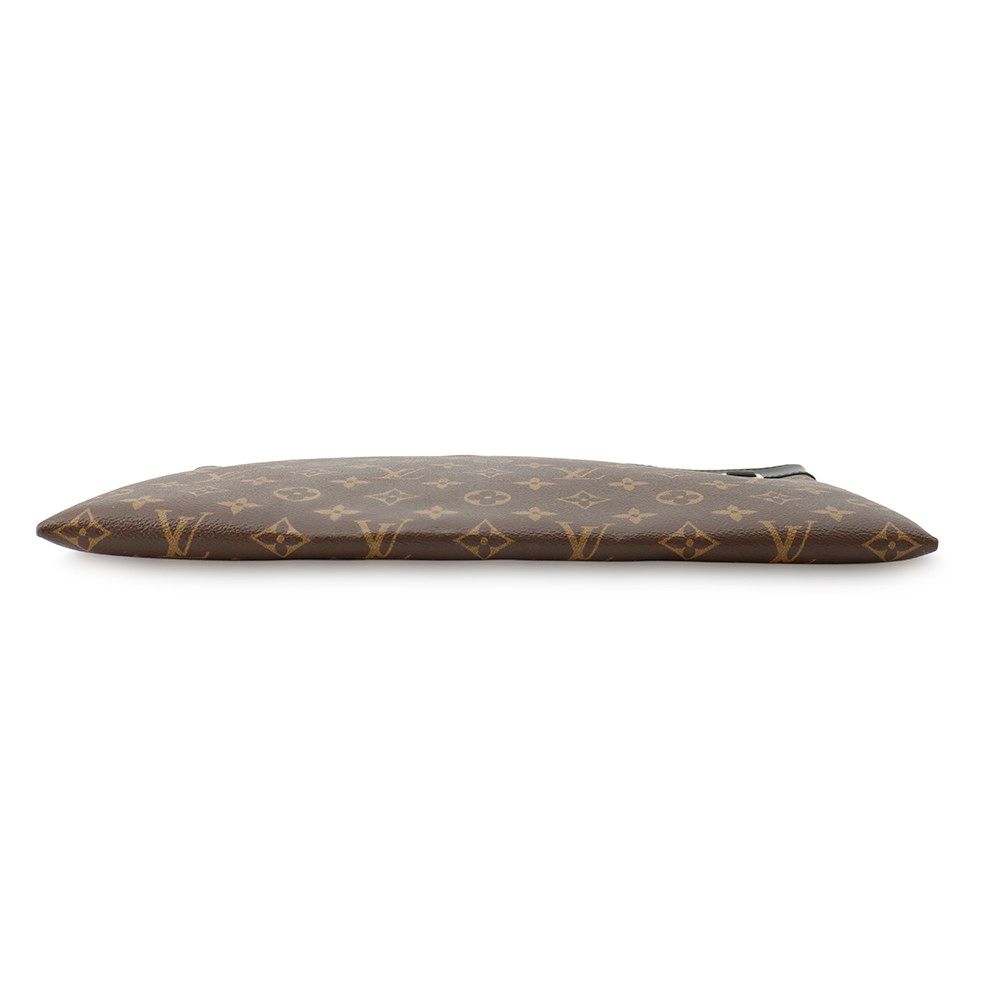 Louis Vuitton Clutch Monogram Macassar Pochette Discovery Black — view 3