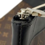 Louis Vuitton Clutch Monogram Macassar Pochette Discovery Black — view 9