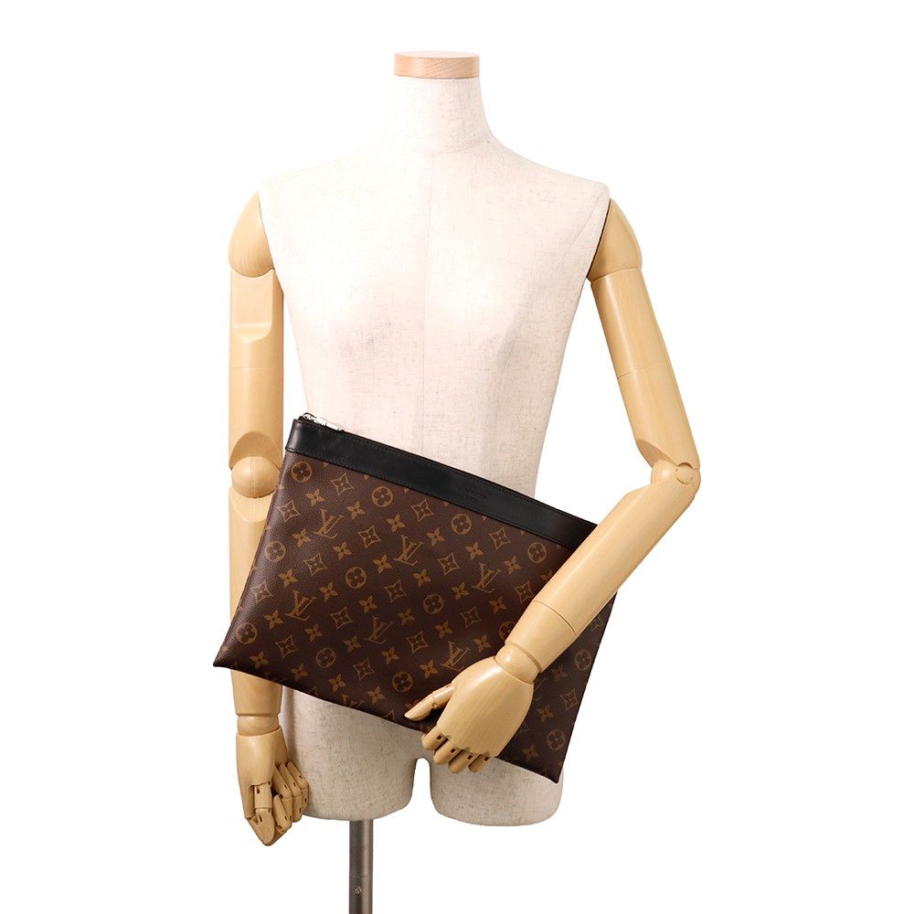 Louis Vuitton Clutch Monogram Macassar Pochette Discovery Black — view 4