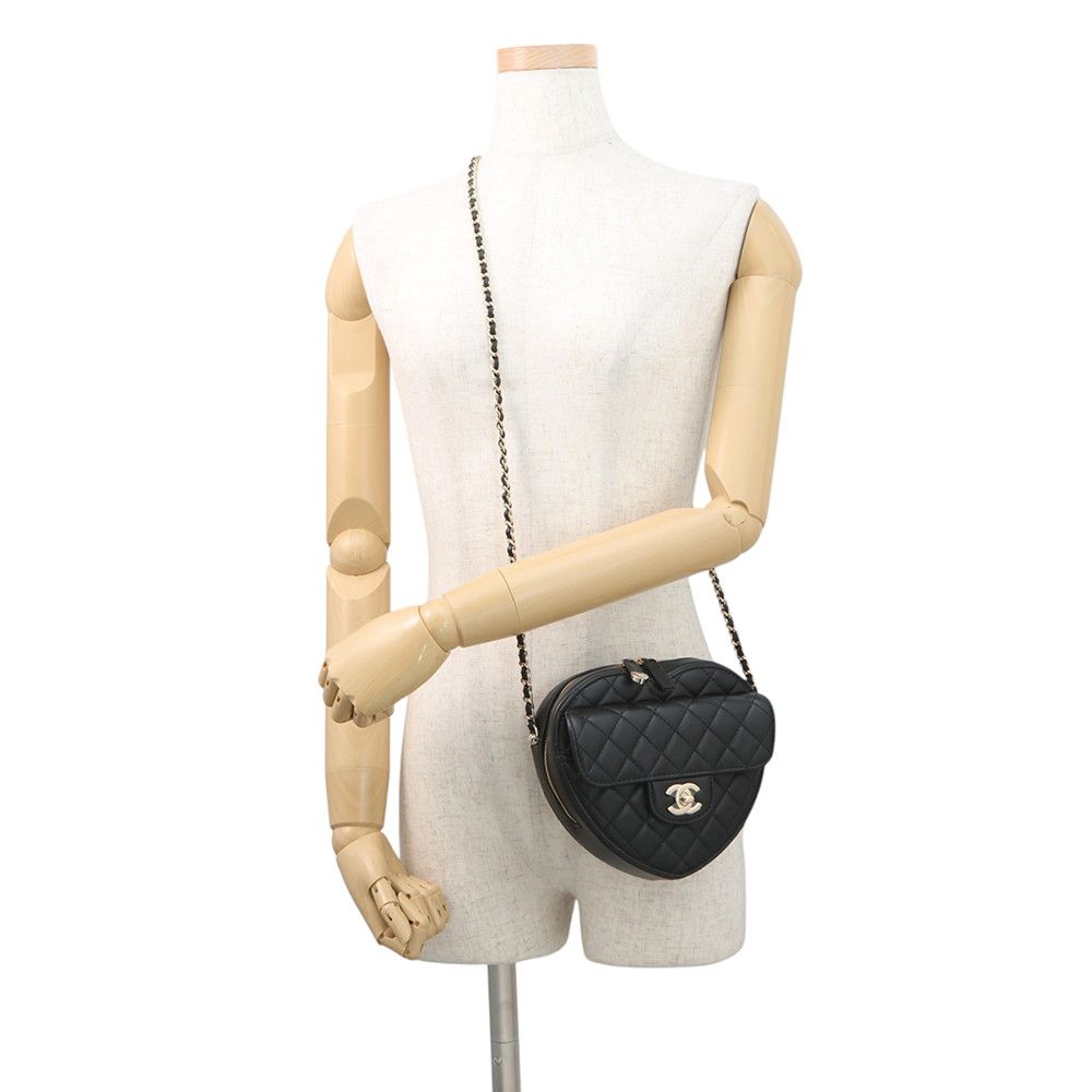 Chanel Chain Shoulder Bag Quilted CC Logo Heart — view 4