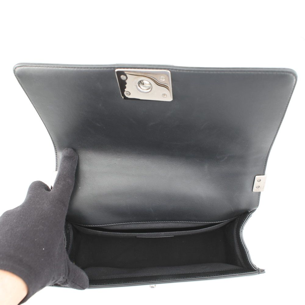 Chanel Chain Shoulder Bag Boy 25 Quilted CC Logo Patent Black — view 6