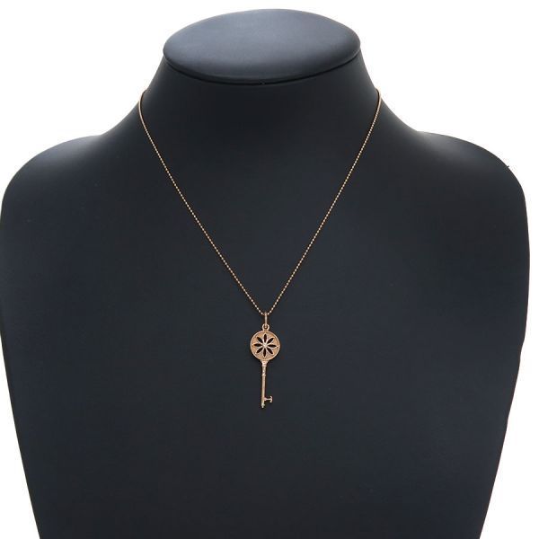 Tiffany & Co Daisy Key Charm Necklace Diamond — view 7