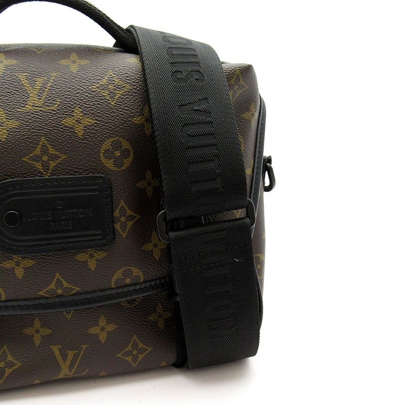 Louis Vuitton Trail Messenger Monogram Macassar Shoulder Bag Brown Pre Owned — view 2