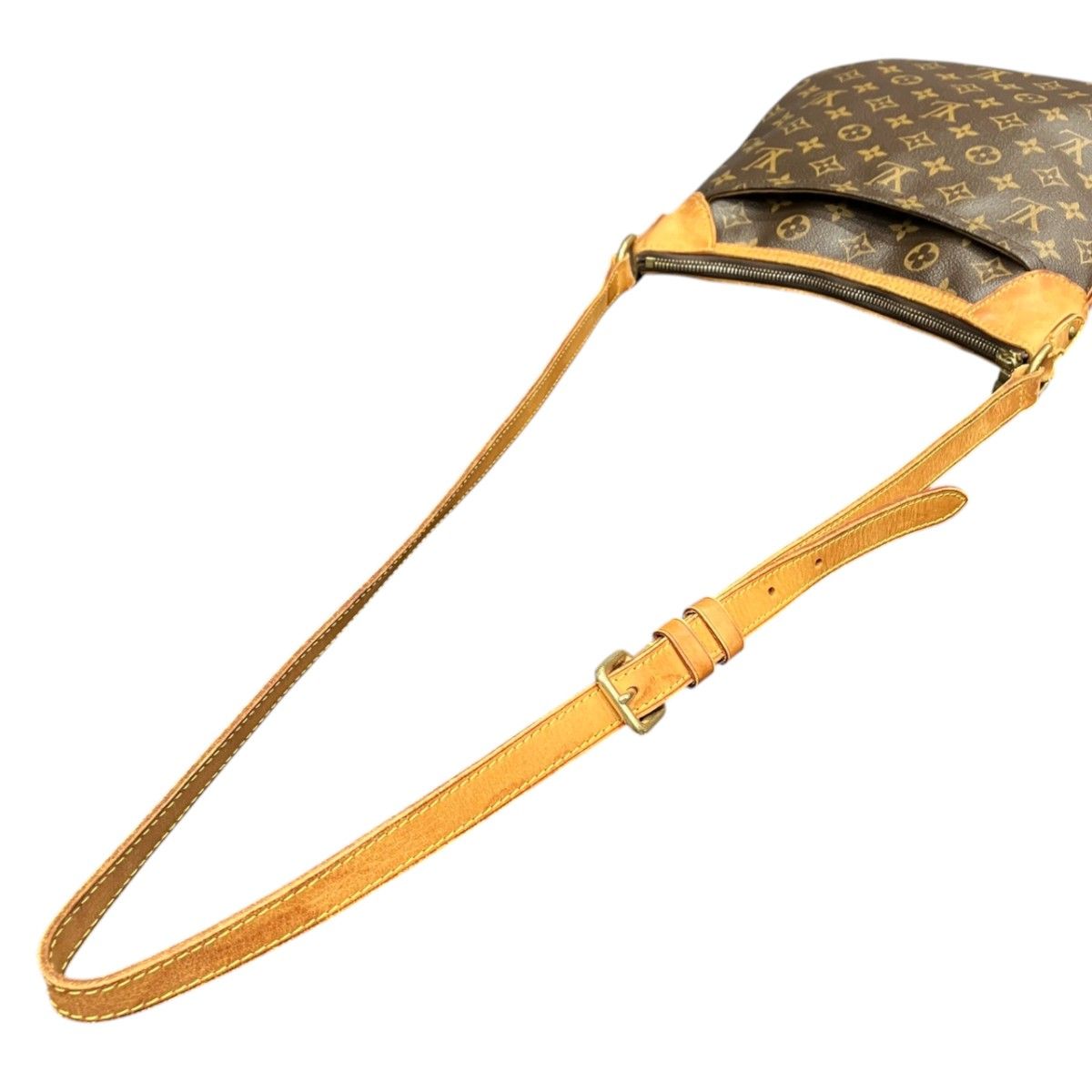 Louis Vuitton Odeon PM Monogram Shoulder — view 9