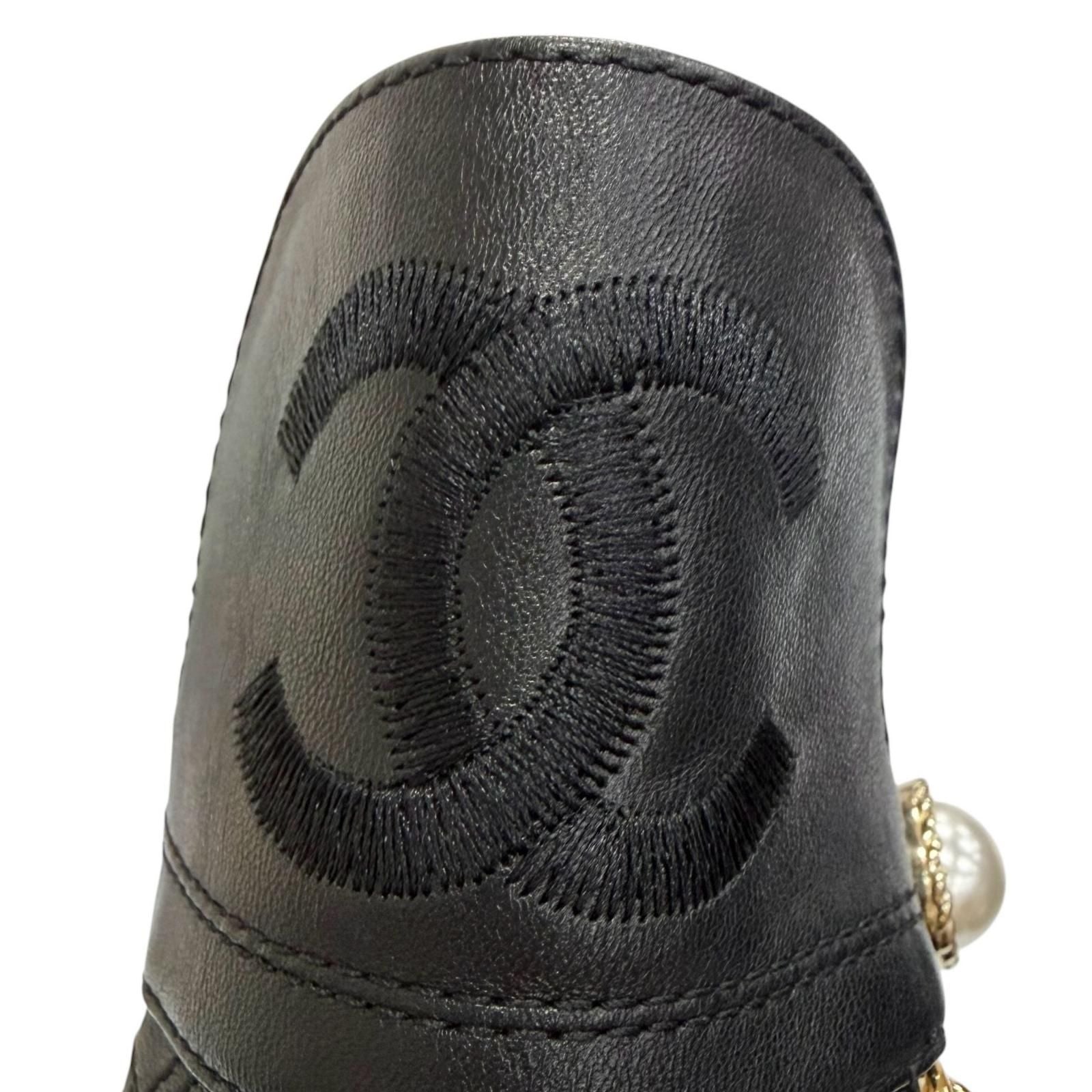 Chanel Big CC Logo Embroidered Eco Pearl Leather Quilted Short Boots Ankle — view 8