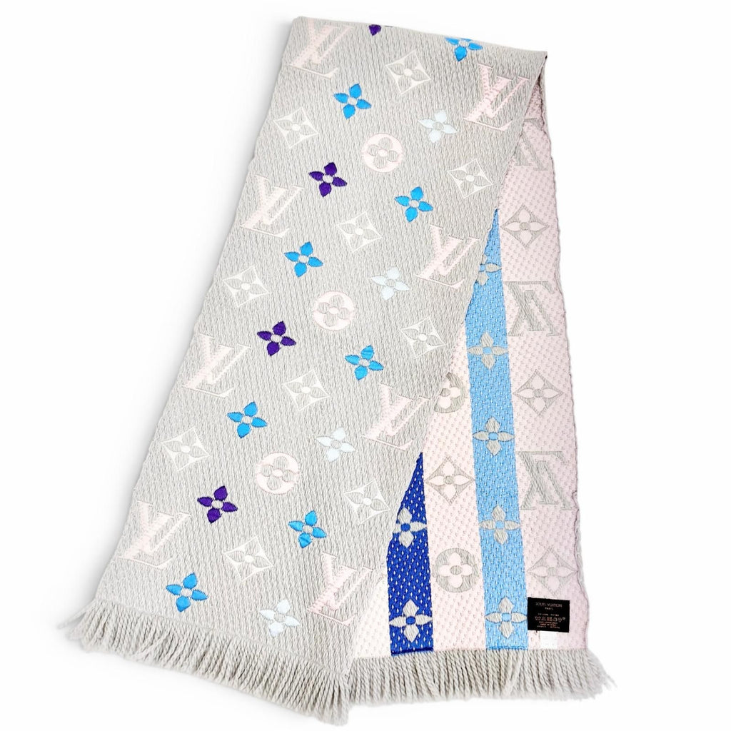 Louis Vuitton Scarf Logo Mania Rainbow Wool/silk Monogram Gray Multicolor — view 4