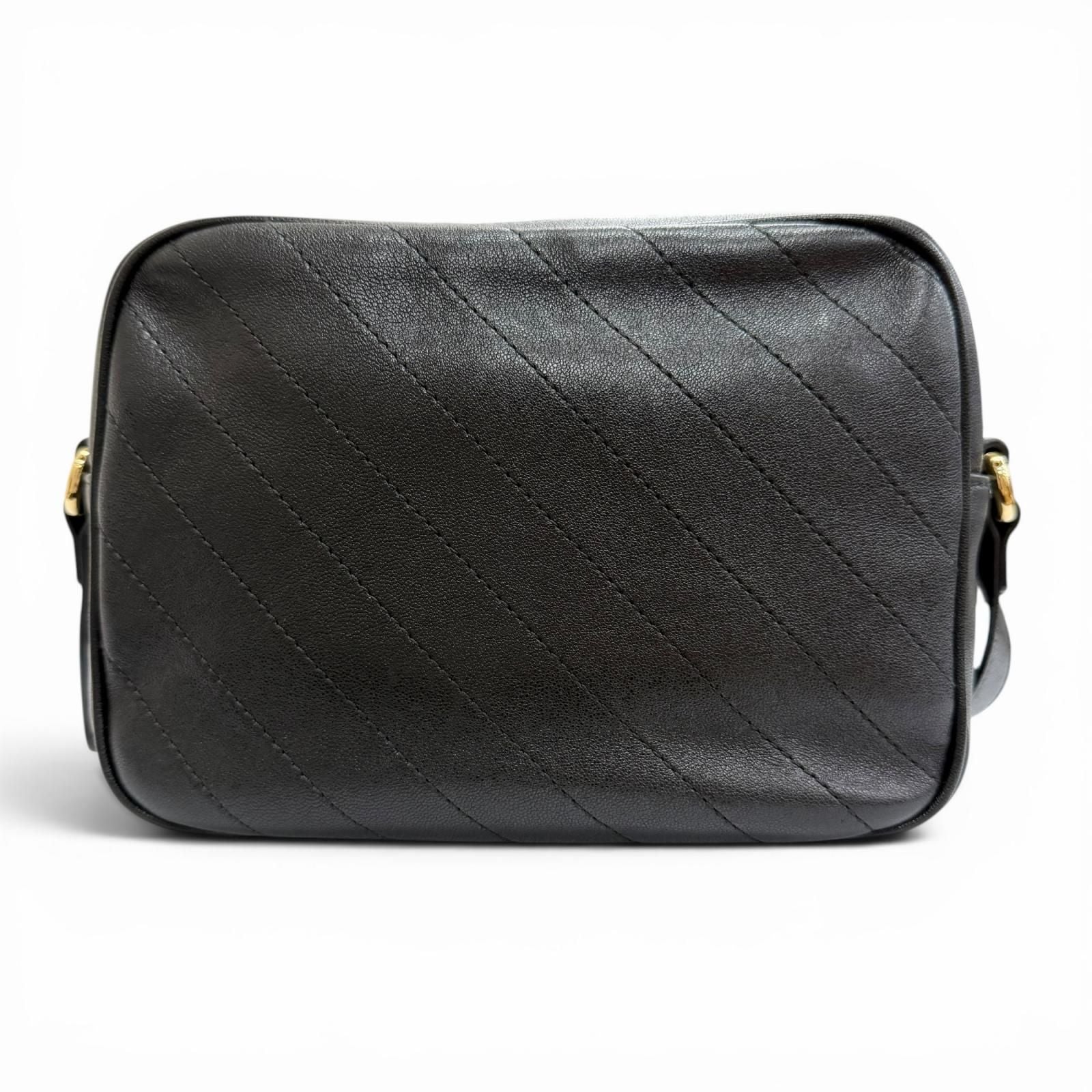 Gucci Blanc Di Smo-l Fringe Tassel Leather Shoulder Bag Black – Highly Recommend — view 3