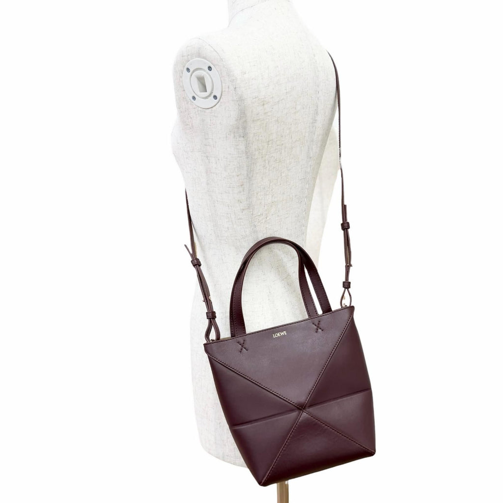Loewe Puzzle Fold Tote Mini Shiny Calfskin 2-Way Handle Shoulder Bag Burgundy — view 4