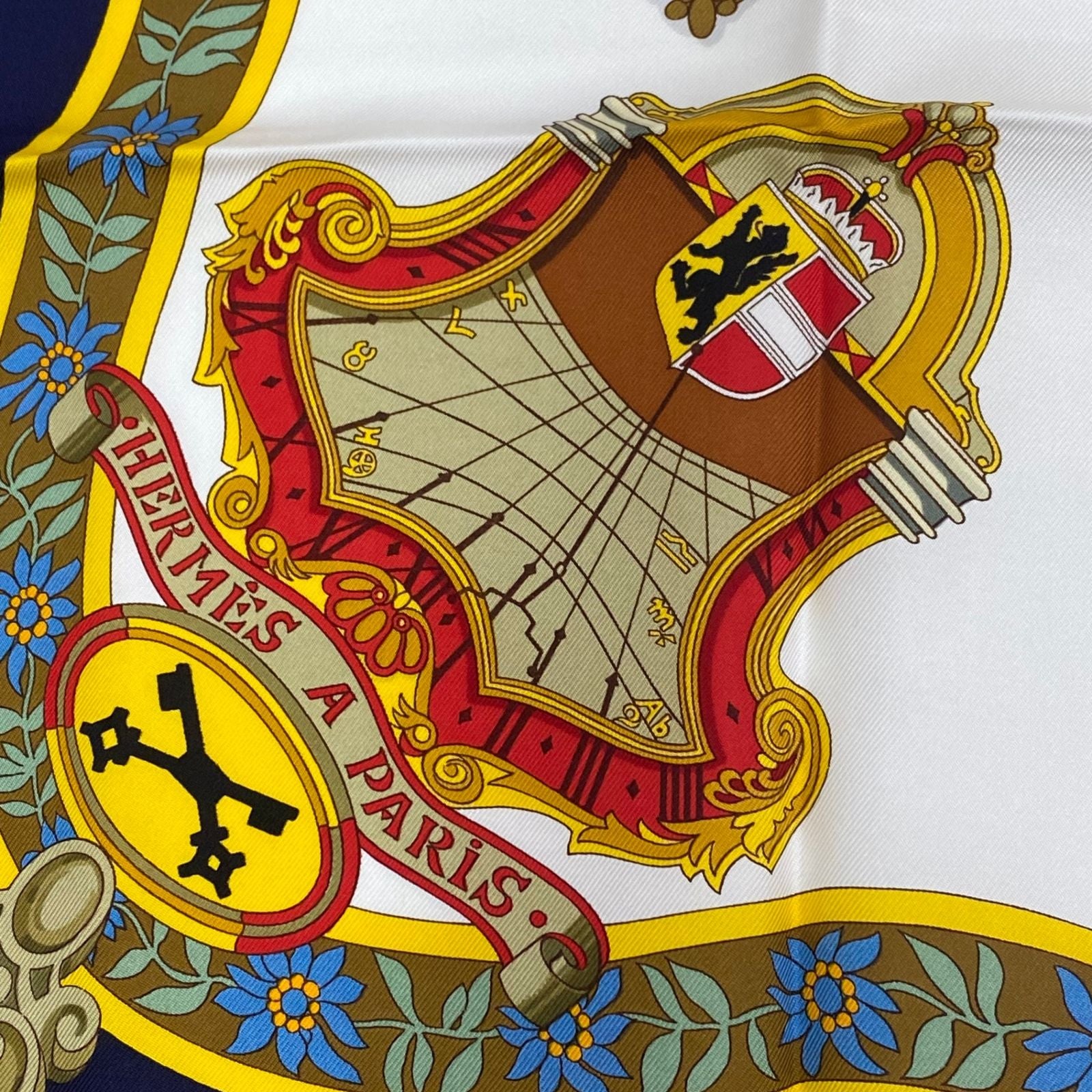 Hermes Carre 90 in Salzburg Scarf Silk — view 7