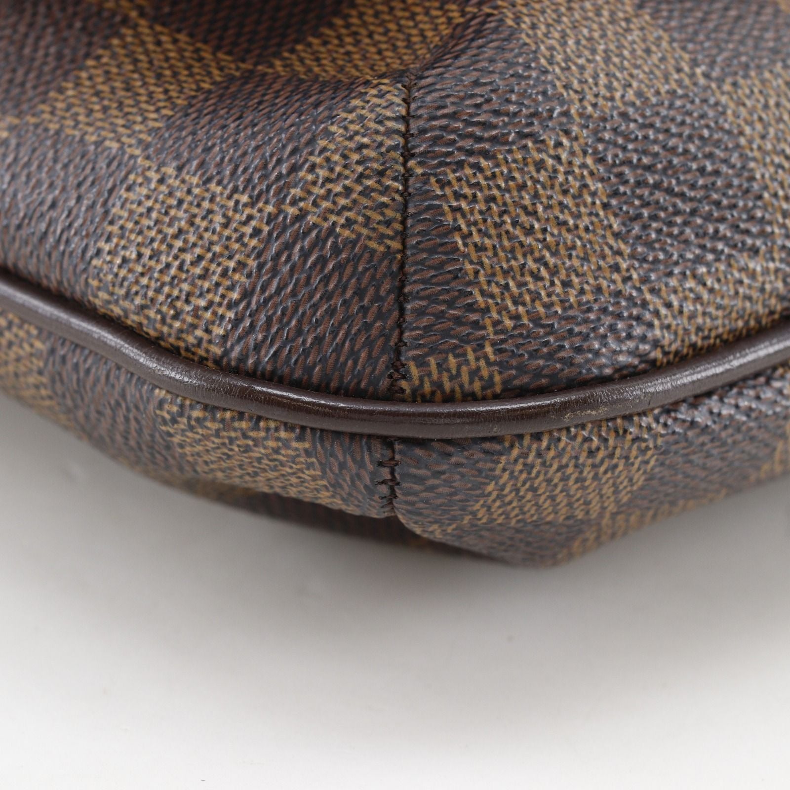 Louis Vuitton Musette Tango Long Shoulder Bag Damier Canvas Brown — view 4