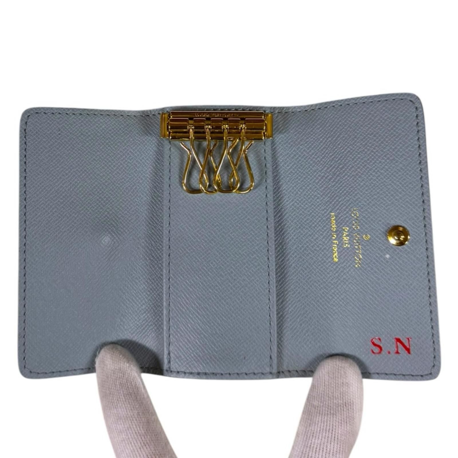 Louis Vuitton Multicles 4 Monogram Key Case Canvas Key Holder — view 6