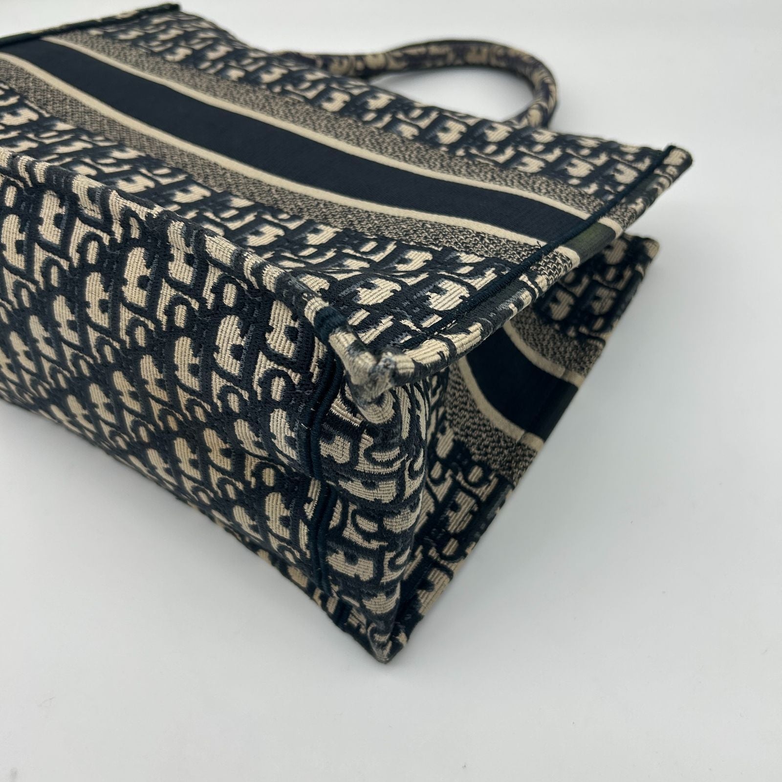Dior Book Tote Canvas Navy Ivory 35 cm — view 9