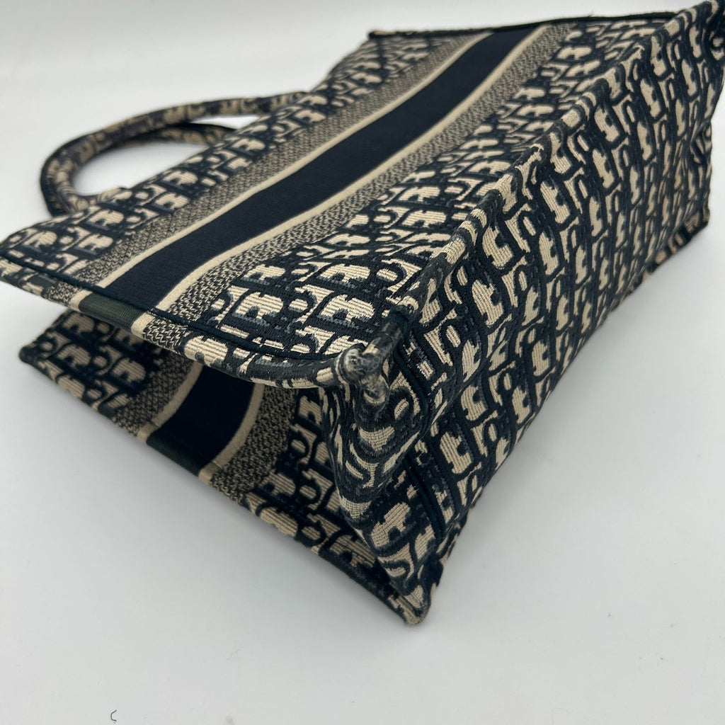 Dior Book Tote Canvas Navy Ivory 35 cm — view 8
