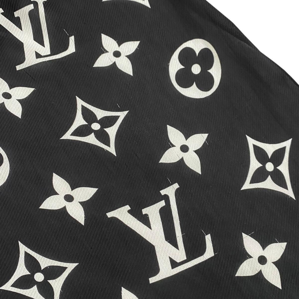 Louis Vuitton Silk Scarf Etole LV Idylle Monogram Noir Black Pink — view 6