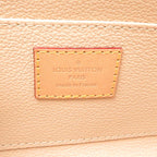 Louis Vuitton Pouch White — view 6