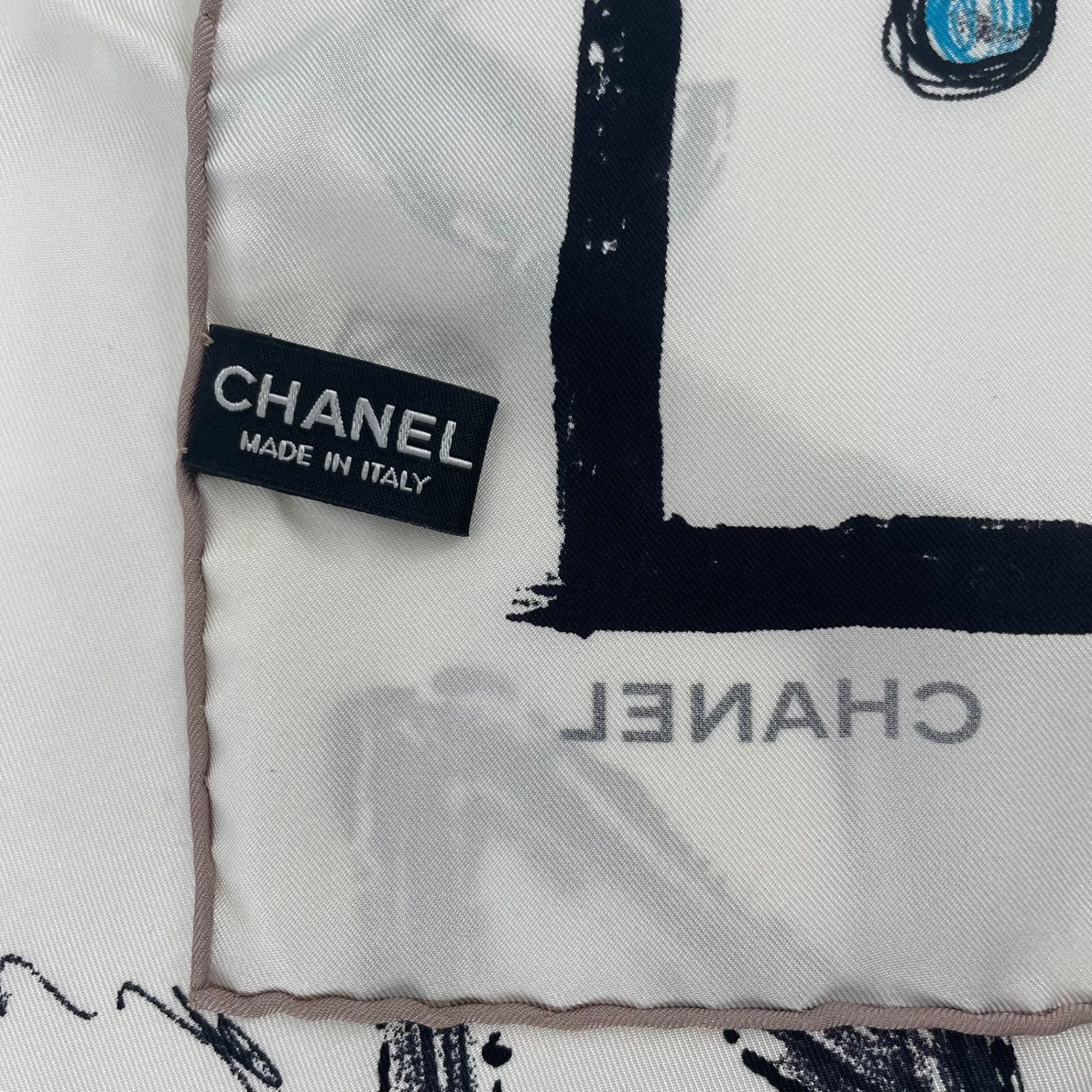 Chanel Icon Motif Scarf CC Logo Silk White — view 8