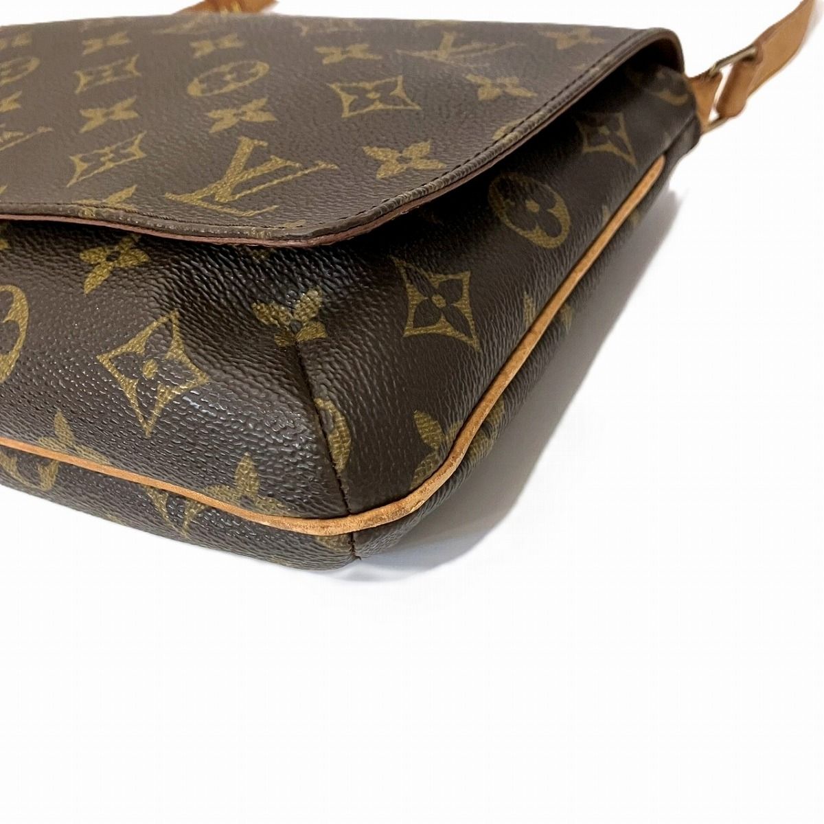 Louis Vuitton Musette Tango Short Monogram Shoulder Bag Canvas — view 8