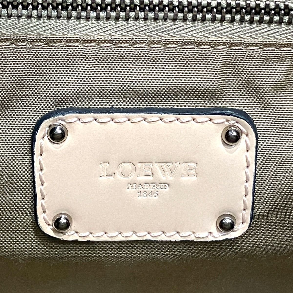 Loewe Amazona 35 Handbag Leather — view 4