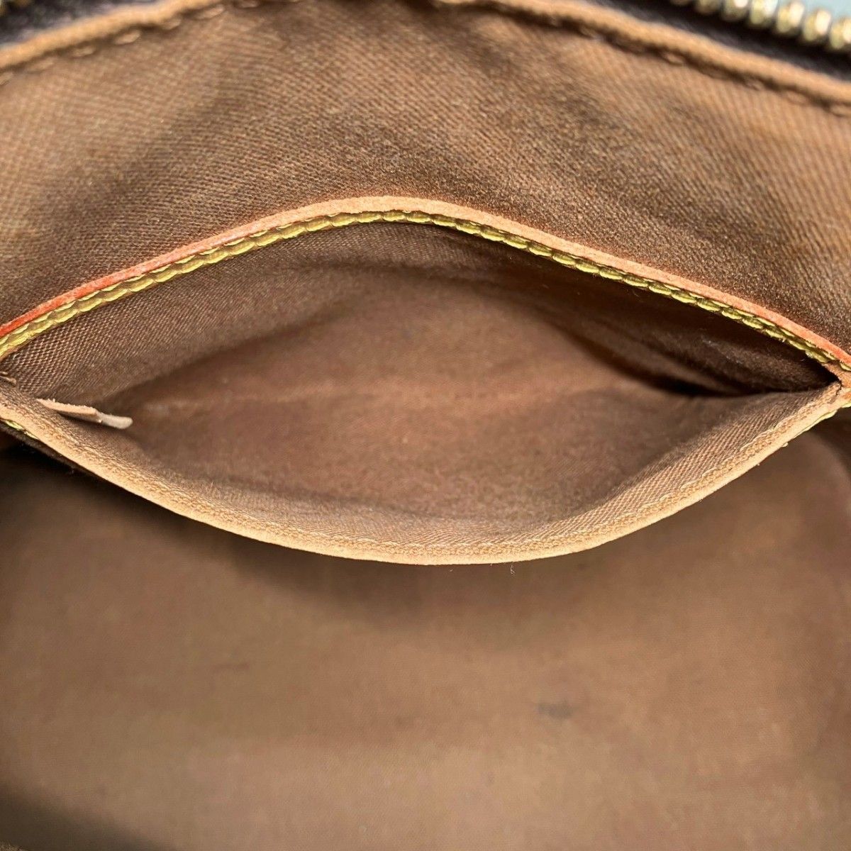 Louis Vuitton Alma Monogram Handbag Canvas — view 6