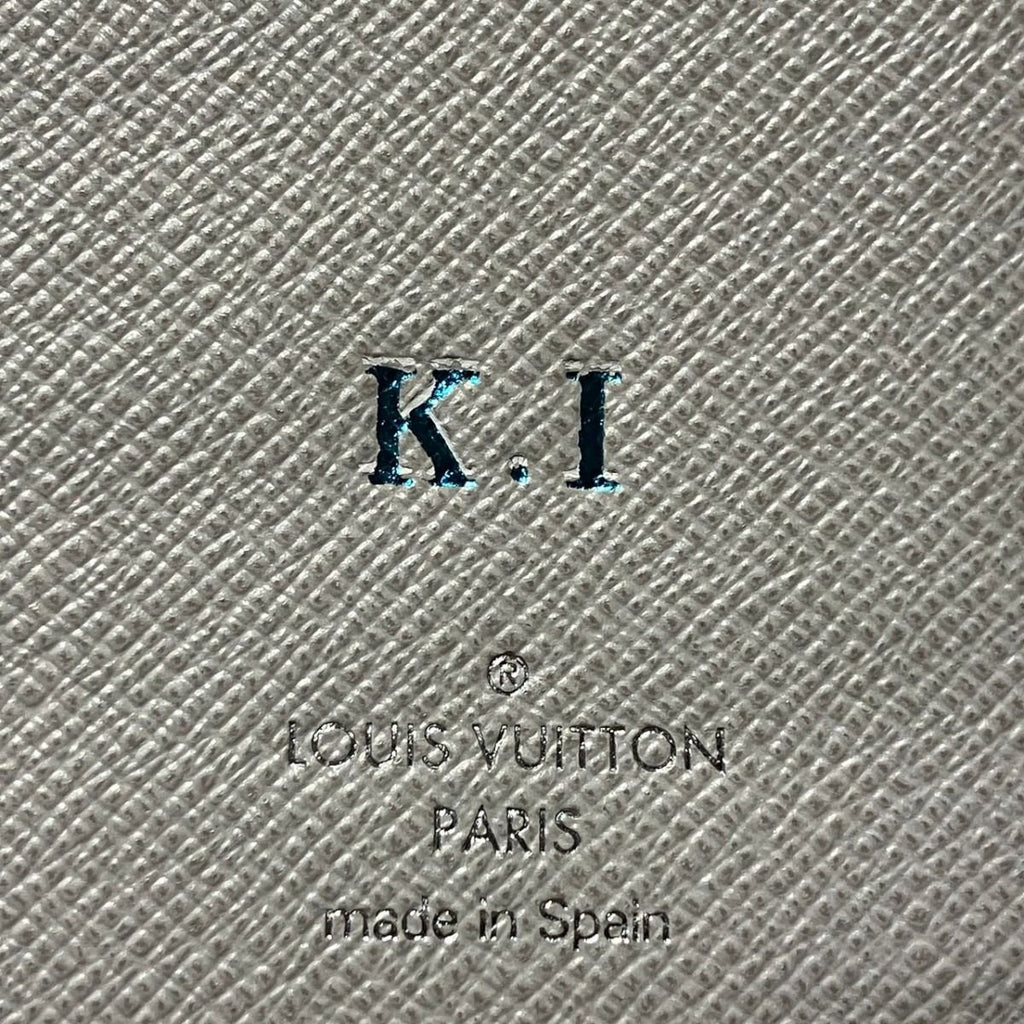 Louis Vuitton Taigarama Zippy Wallet Vertical Taiga Leather — view 4