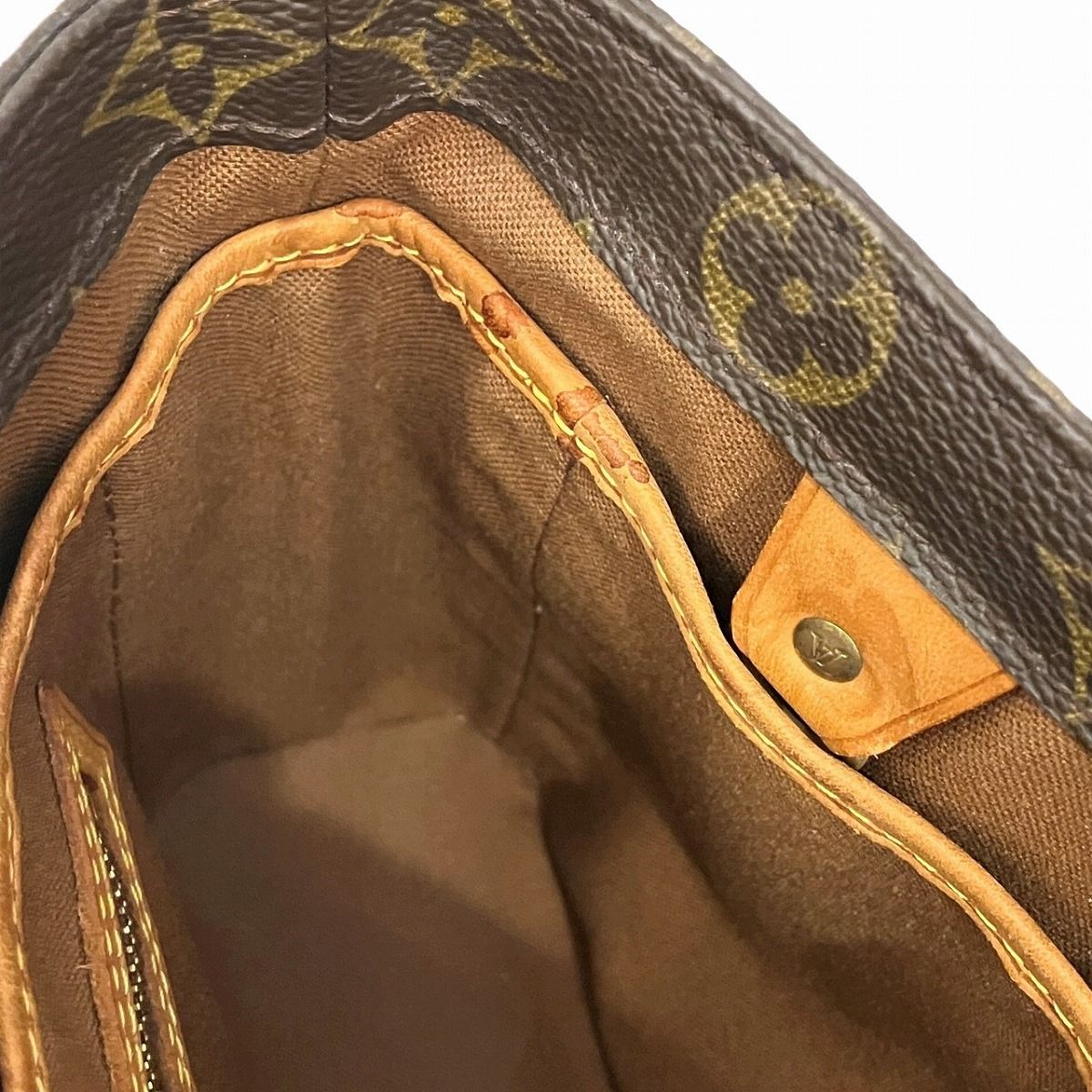 Louis Vuitton PM Monogram Handbag Canvas — view 8
