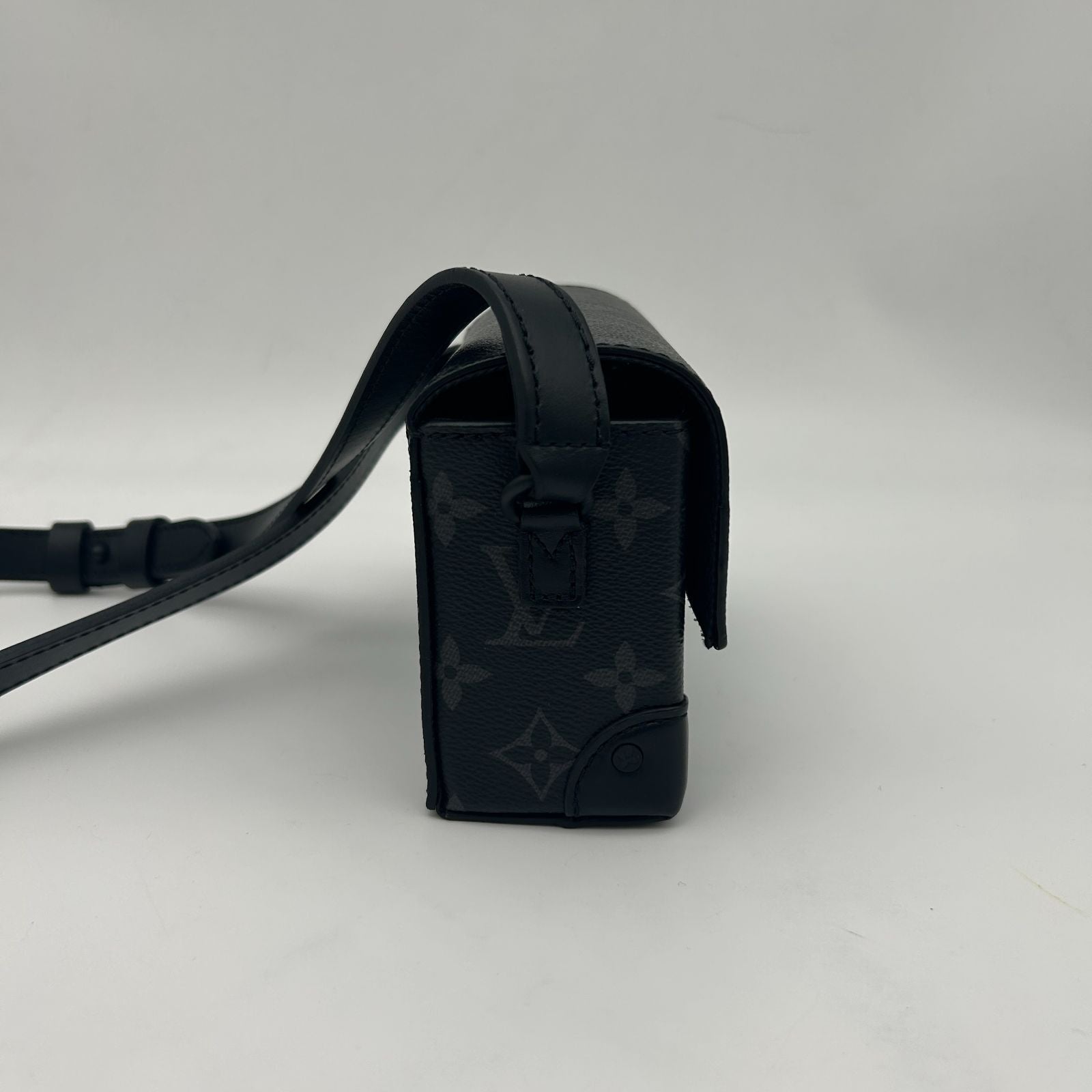 Louis Vuitton Shoulder Bag Monogram Eclipse Steamer Wearable Wallet Black — view 4