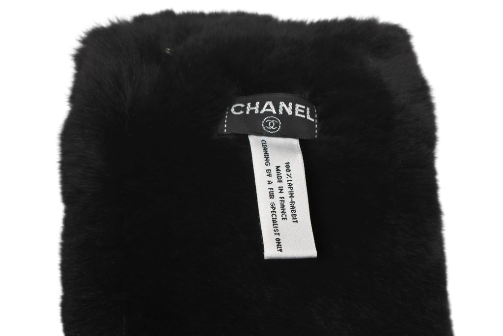 Chanel CC Logo Rabbit Arm Warmers Black White — view 5