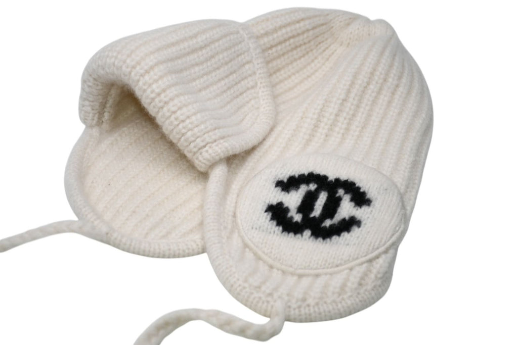 Chanel Flight Cap Pilot Cap CC Logo Cashmere Silk Ivory Hat — view 2