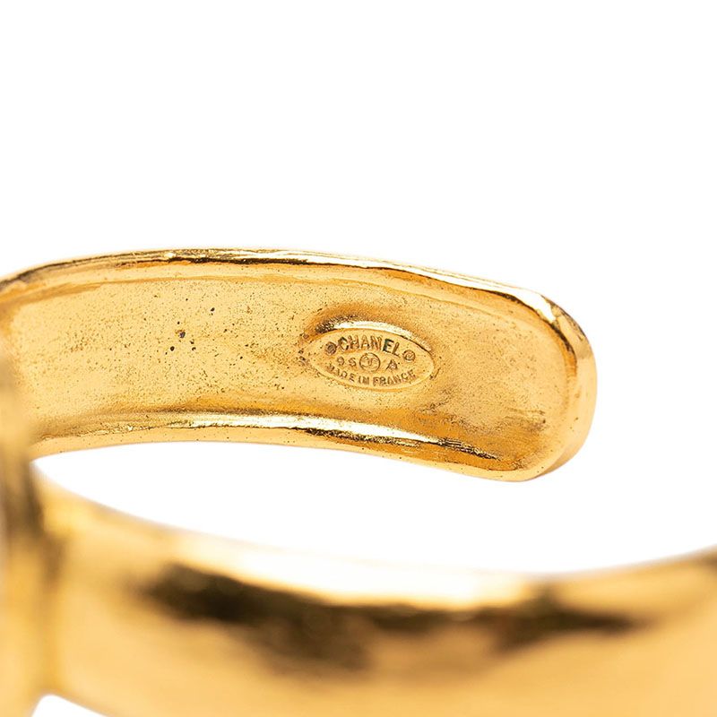Chanel CC Logo Vintage Bangle Gold Plated Shell 1- Bracelet — view 4