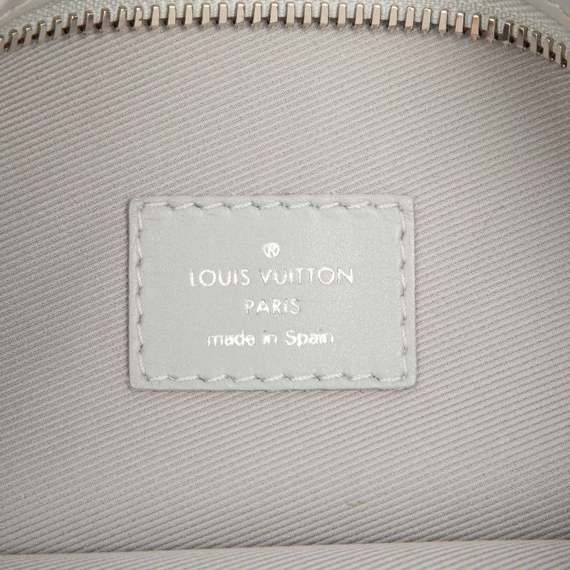 Louis Vuitton Monogram Flat Messenger Chain Shoulder Bag Crossbody Light Gray — view 7