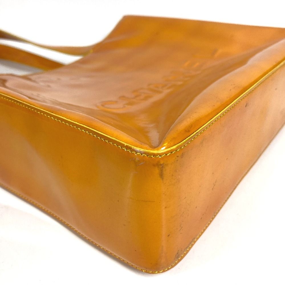 Chanel Shoulder Bag Logo Enamel Yellow — view 4