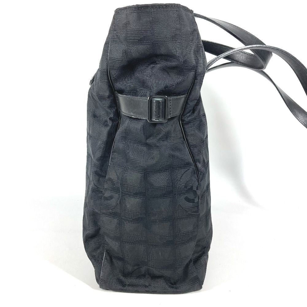 Chanel Shoulder Bag New Travel Line GM Nylon Leather Black — view 3