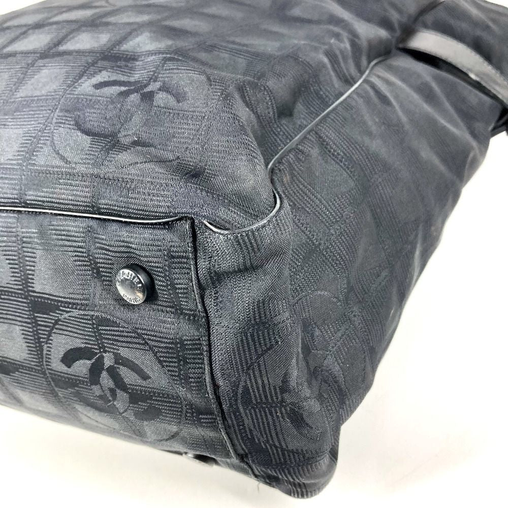 Chanel Shoulder Bag New Travel Line GM Nylon Leather Black — view 6