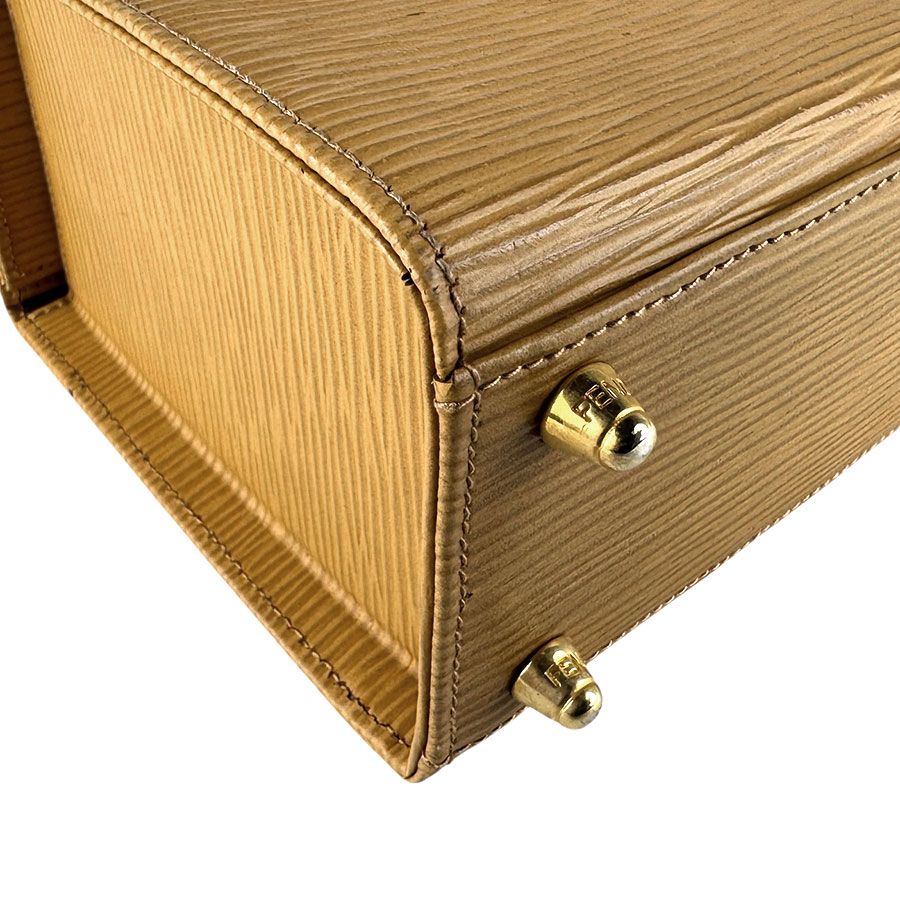 Fendi Handbag Beige — view 8