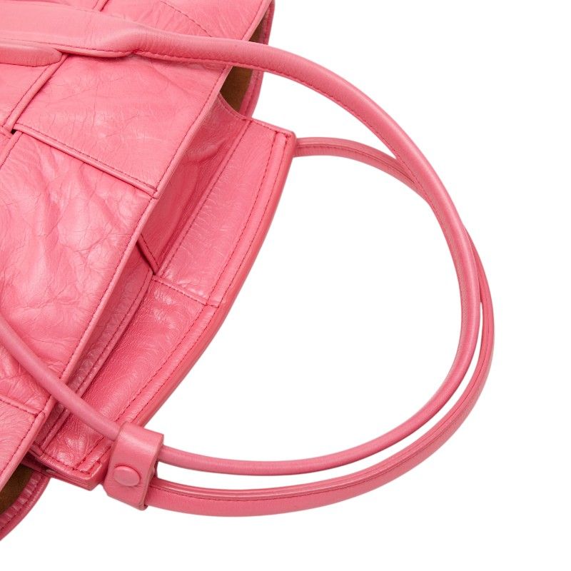 Bottega Veneta Maxi Intrecciato Arco 2-Way Shoulder Bag Pink Leather — view 8