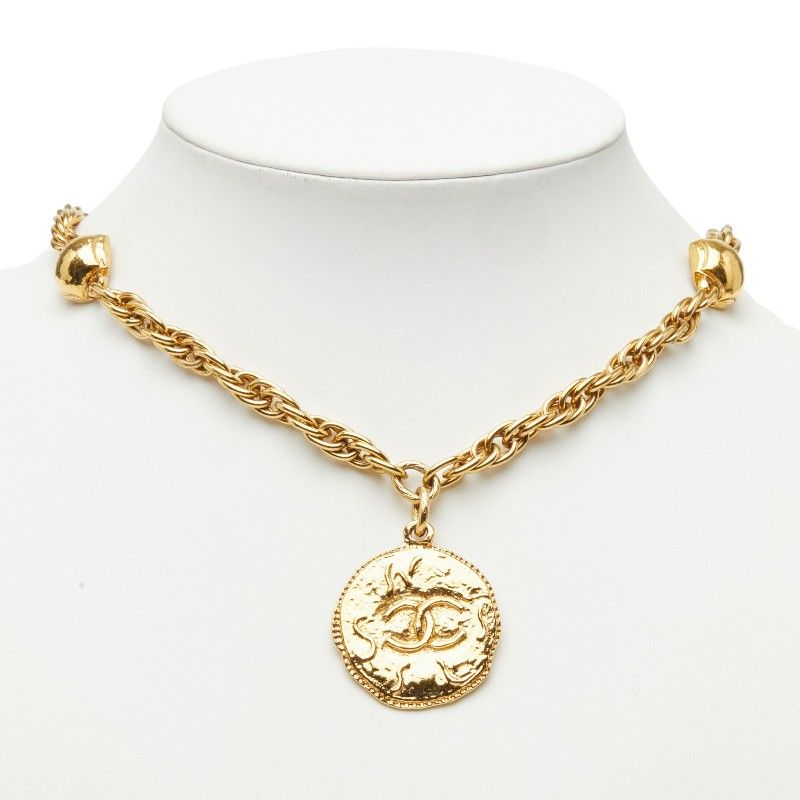 Chanel CC Logo Chain Pendant Gold Plated — view 7
