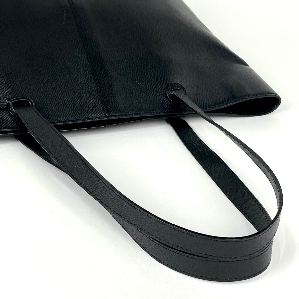 Chanel Logo Tote Leather Black — view 7