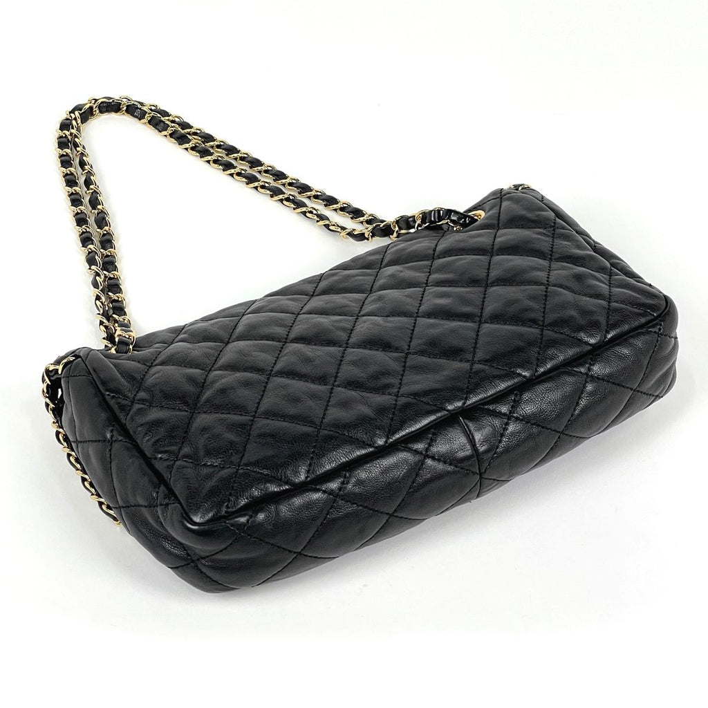 Chanel Chain Shoulder Bag CC Logo Leather Black — view 2