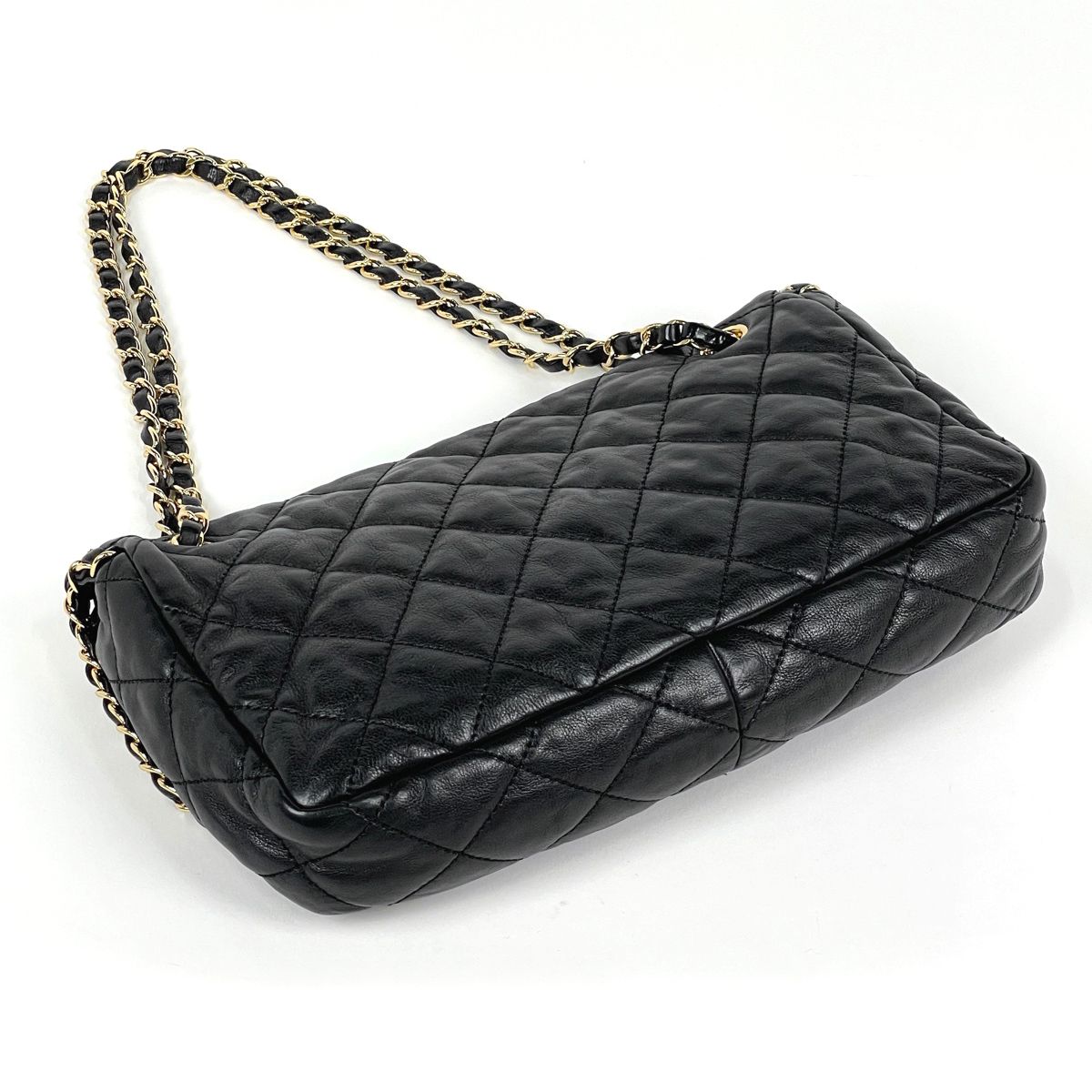 Chanel Chain Shoulder Bag CC Logo Leather Black — view 2