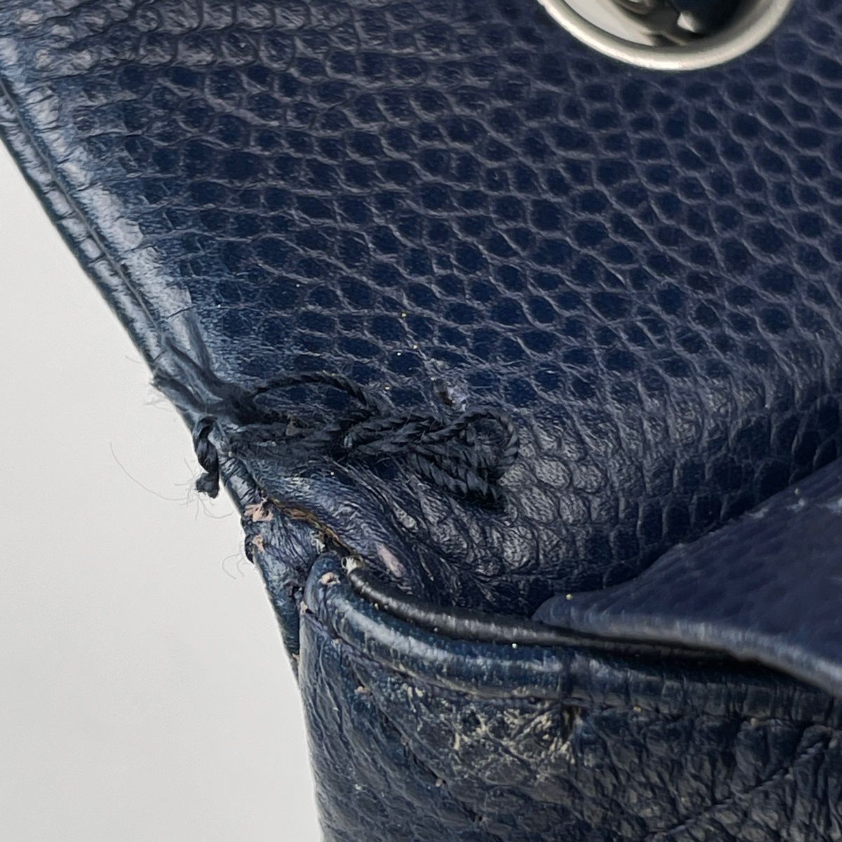 Chanel Quilted Double Flap Chain Shoulder Bag CC Logo Caviar Leather Navy — view 7