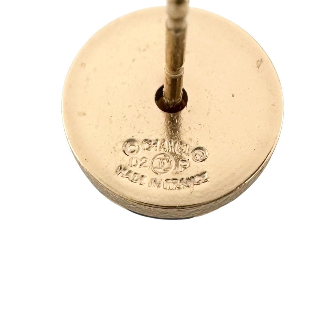 Chanel CC Logo Plastic Beige Earrings Gold — view 6