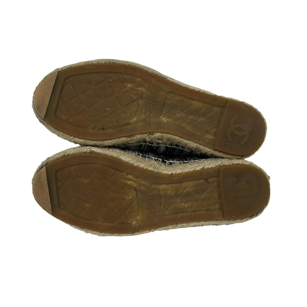 Chanel Slip Ons Black White CC Logo Espadrilles Linen Slipper — view 4