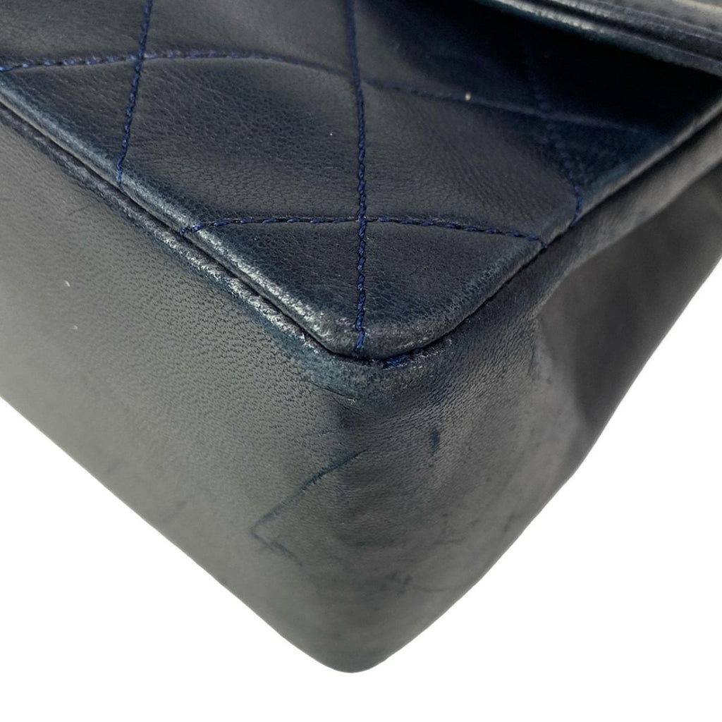 Chanel Shoulder Bag Quilted Navy Chain Gold Lambskin — view 7