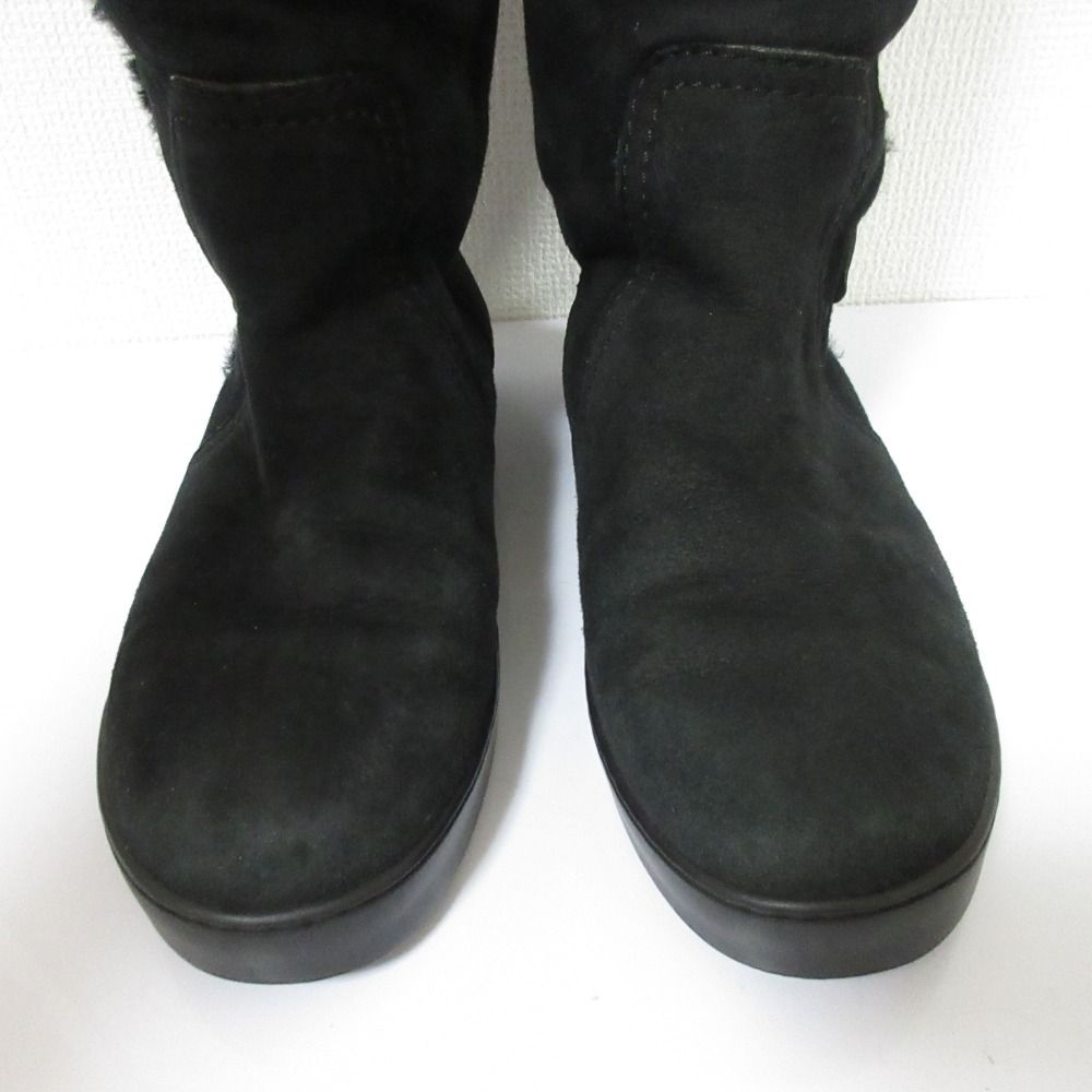 Louis Vuitton Shearling Boots with Belt — view 2