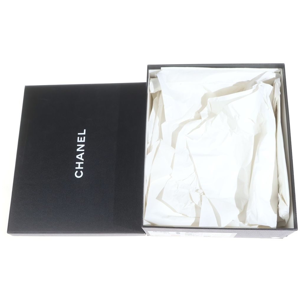 Chanel Heart Turnlock Quilted Suede Leather Heels Low Cut Shoes Loafers Gray — view 6
